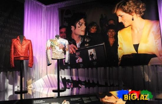 Michael Jacksonun şəxsi və ən bahalı əşyaları bu sarayda
